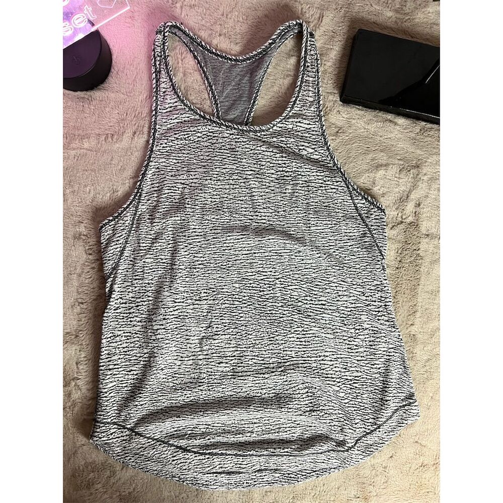 Lululemon Women's Size 6 Geometric Racerback Tank Top Multicolor Summer
